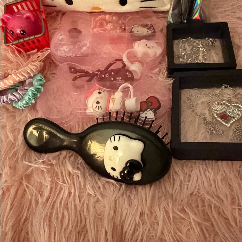 Hello Kitty accessory set - Picture 7 of 10